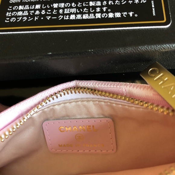 AUTHENTIC CHANEL CLOTH PURSE LIKE NEW - Picture 4 of 8
